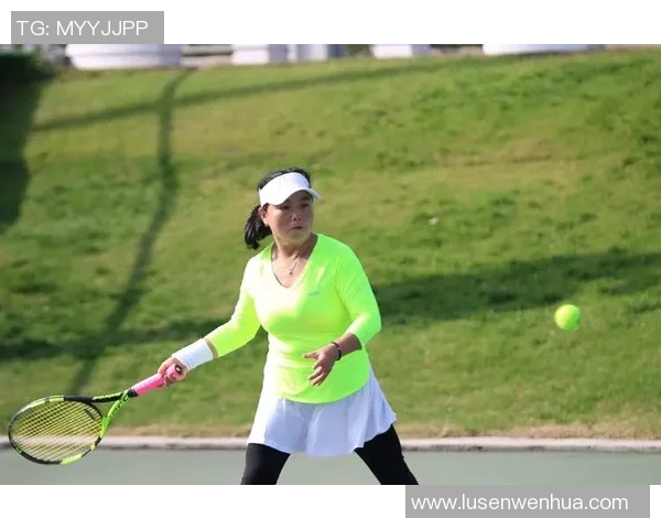 南京网球队技术深度解析：从基础训练到比赛策略的全面探讨